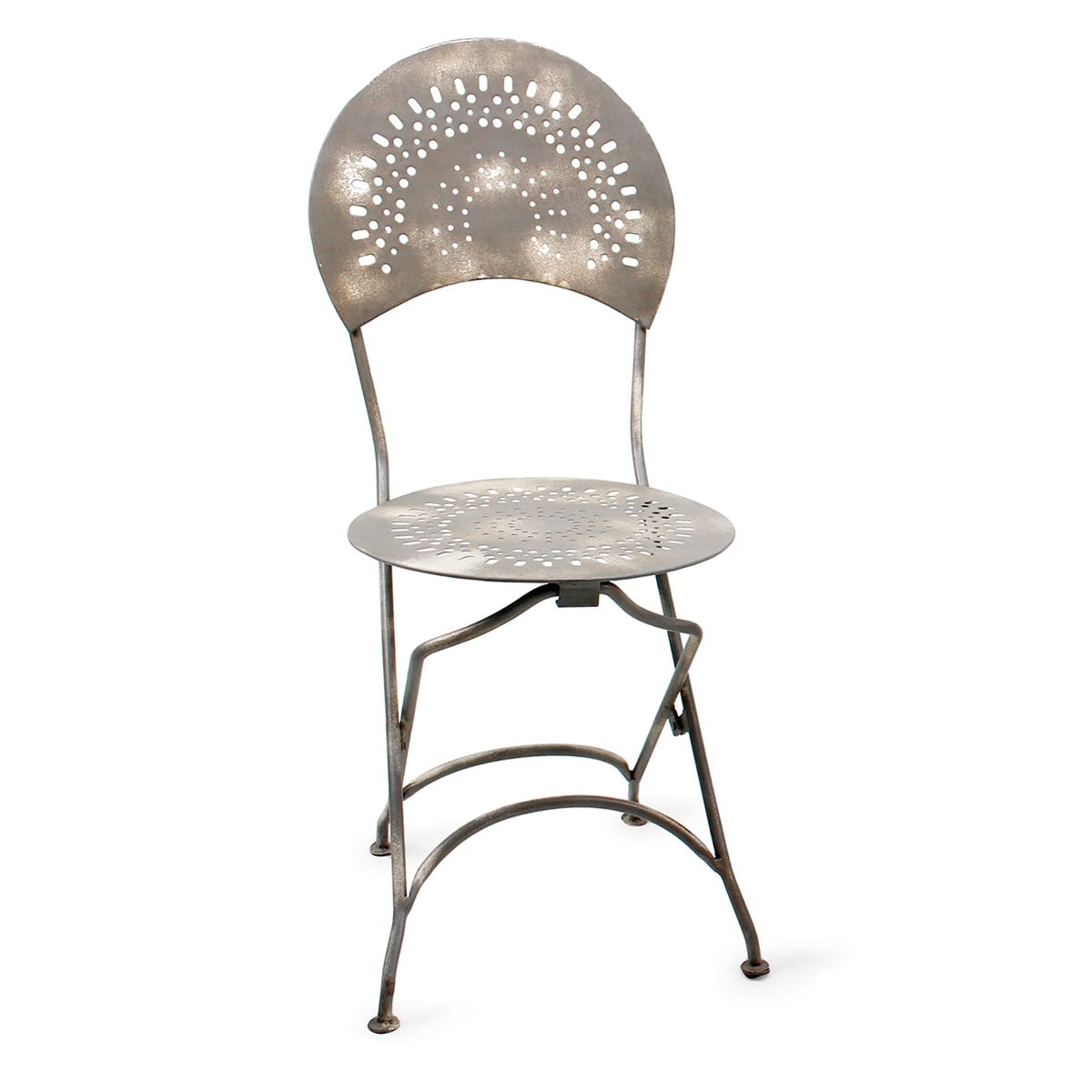 Chaises pliables métalliques, idéales pour les bars.
