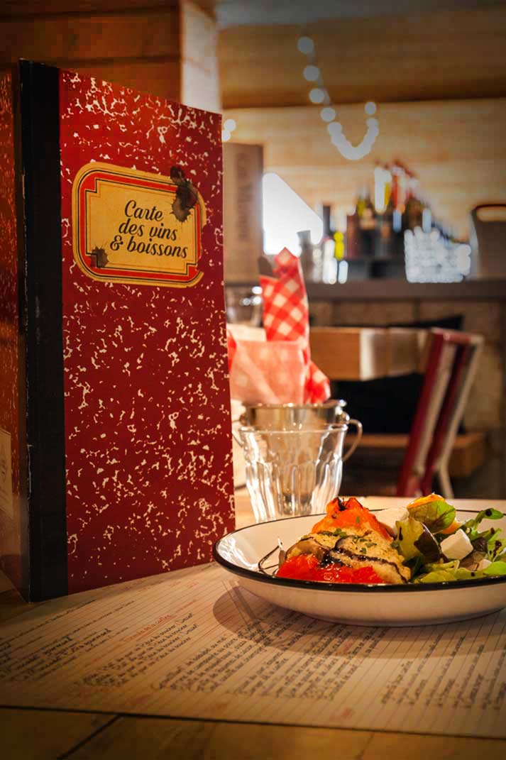 Déco du café restaurant La Cantine du Vignoble.