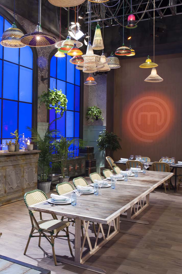 Décor et meubles du restaurant MasterChef.