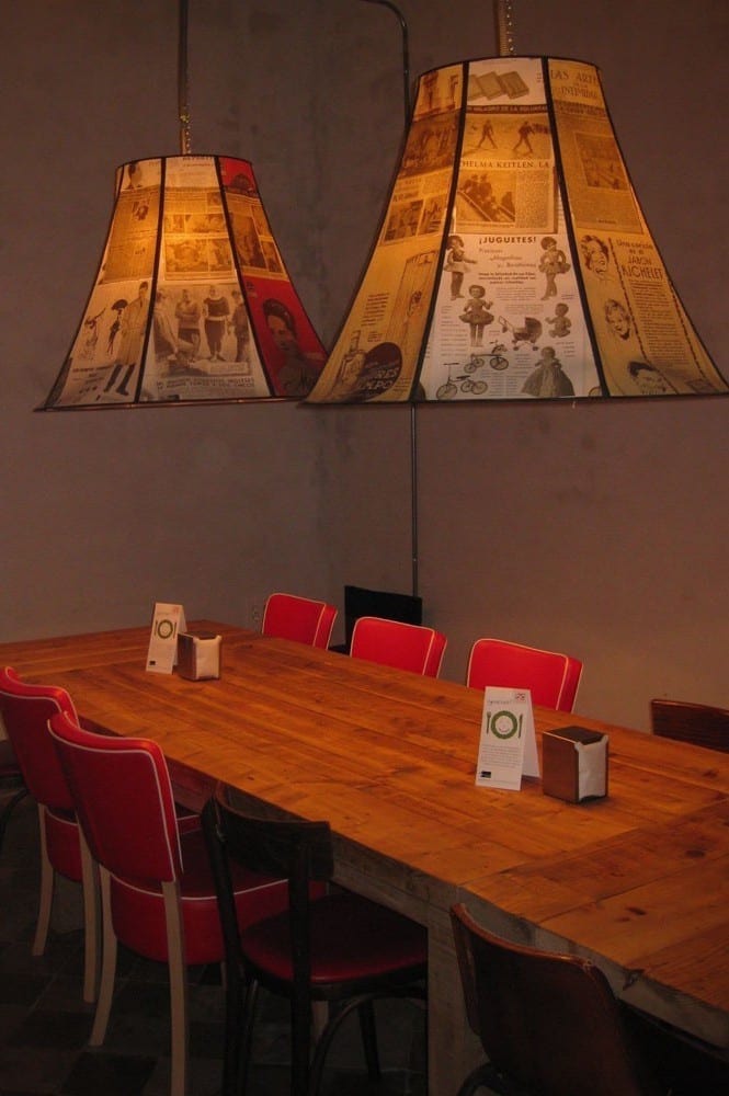 Restaurante La Bulla decorado con los muebles contract de Francisco Segarra