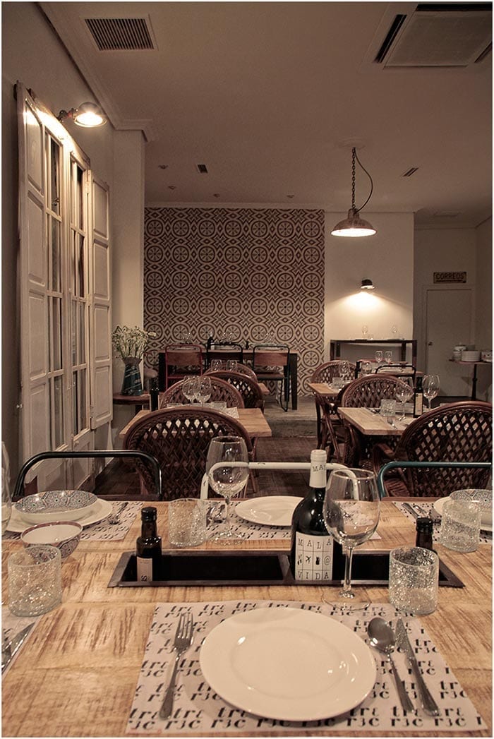 Foto de las Mesas, sillas y mobiliario para hostelería de la firma Francisco Segarra.