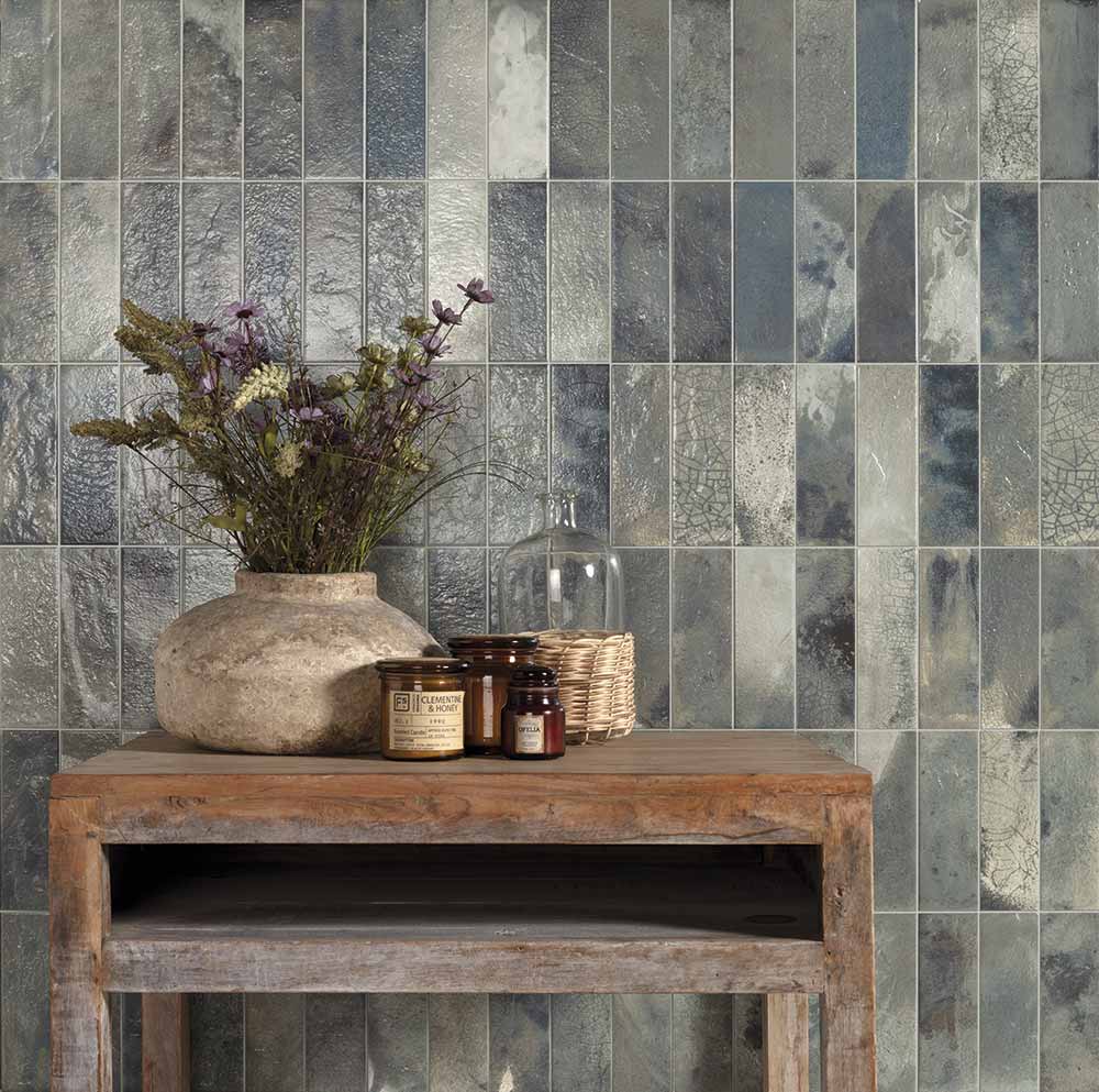 Beautiful interior designed with ceramic wall tiles FS RAKU.