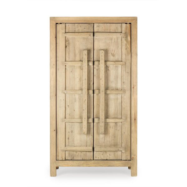 Armoire wabi-sabi.