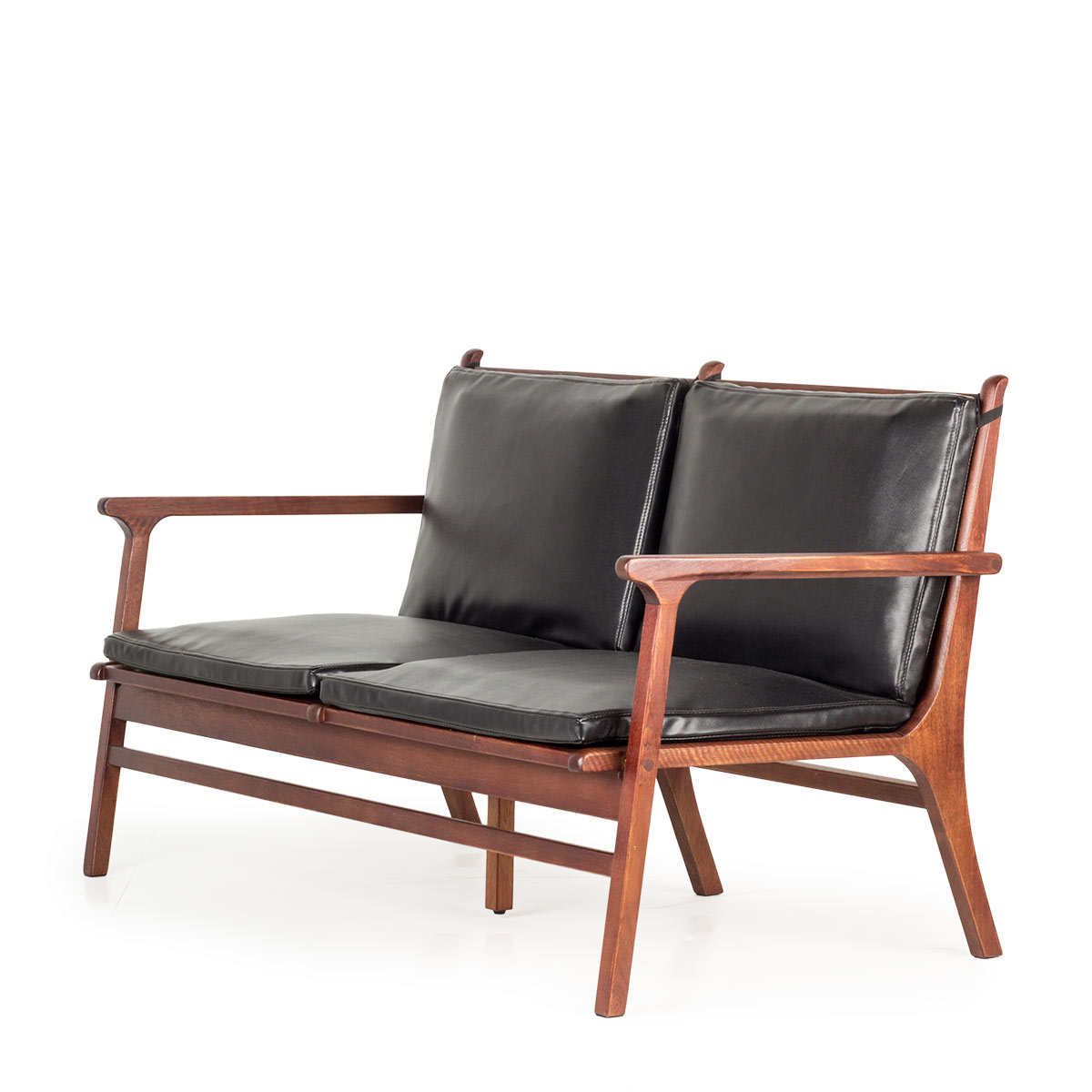 Midcentury sofa... Comfort, quality and design.