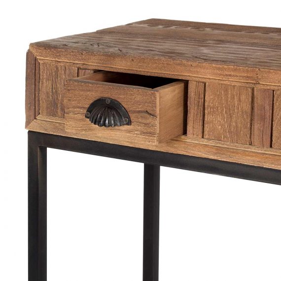 Consoles modernes en bois.