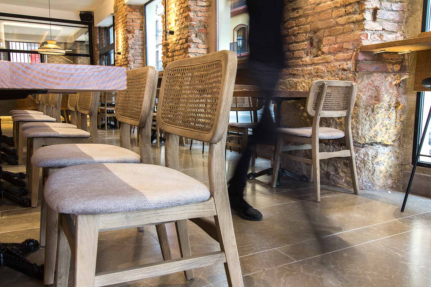 Muebles para restaurantes sostenibles.