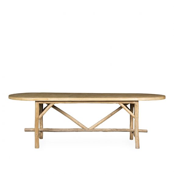 Tables de troncs naturels.