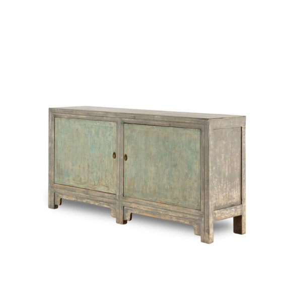 Buffet en bois de pin.