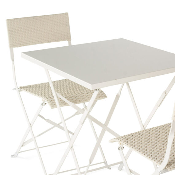 Folding terrace tanles chairs.