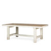 Grande table en bois.