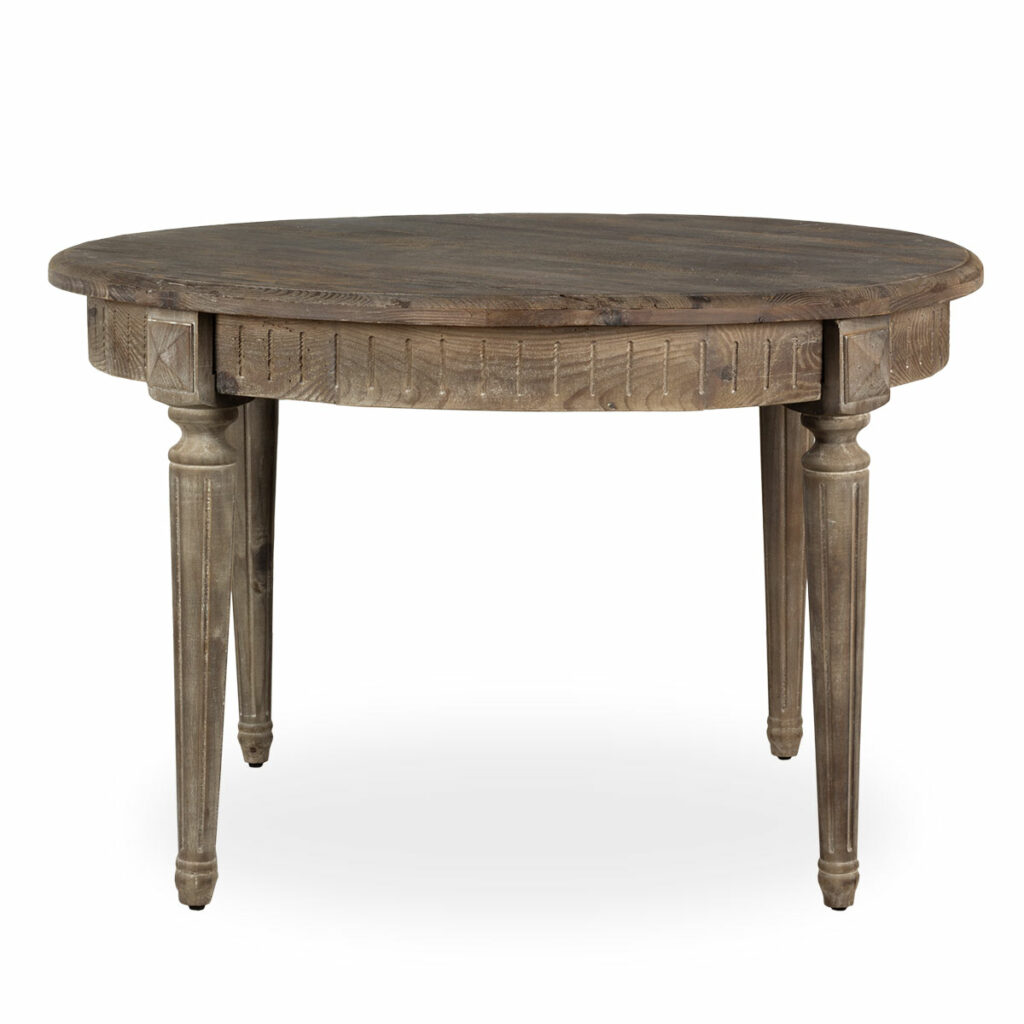 Rustic wood tables. Francisco Segarra.