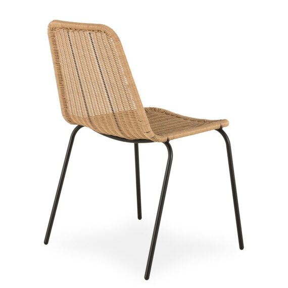 Outdoor chair in rattan.