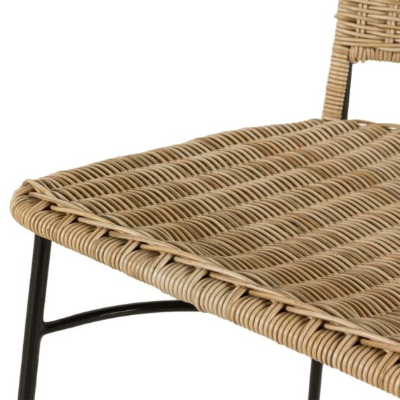 Fanny. Synthetic rattan chair.