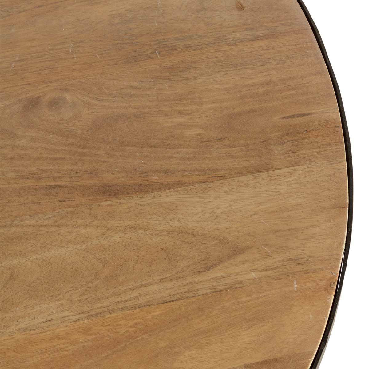 Round tables Fabiola model. Detail view of the top. Wood round tables.
