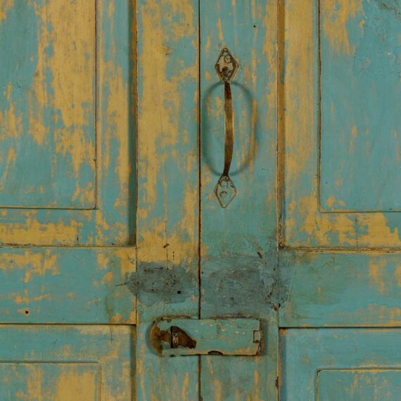 Armoire ancienne.