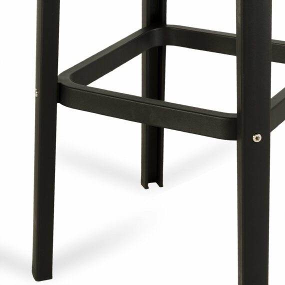 Tabourets hauts extérieur en ligne.