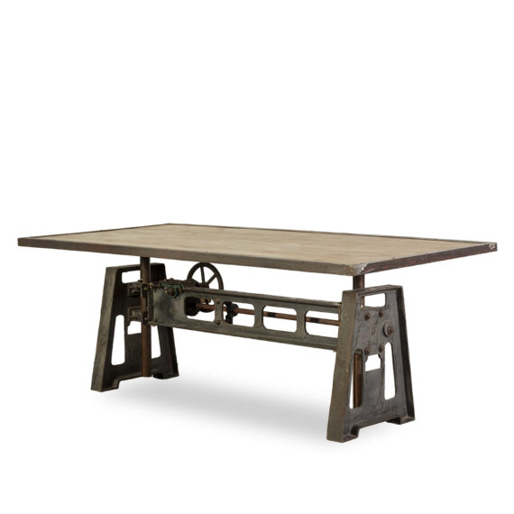 Table style industriel Francisco Segarra.