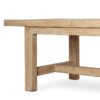 Mesa en madera natural.