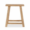 Tabouret bas en bois.