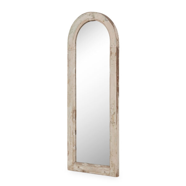 Ancien miroir en bois.