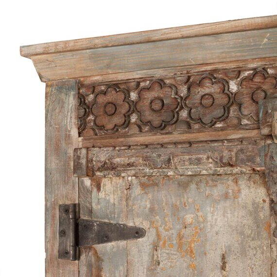Muebles armarios antiguos.