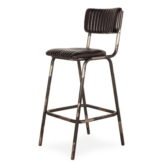 Tabourets cuir style industriel.