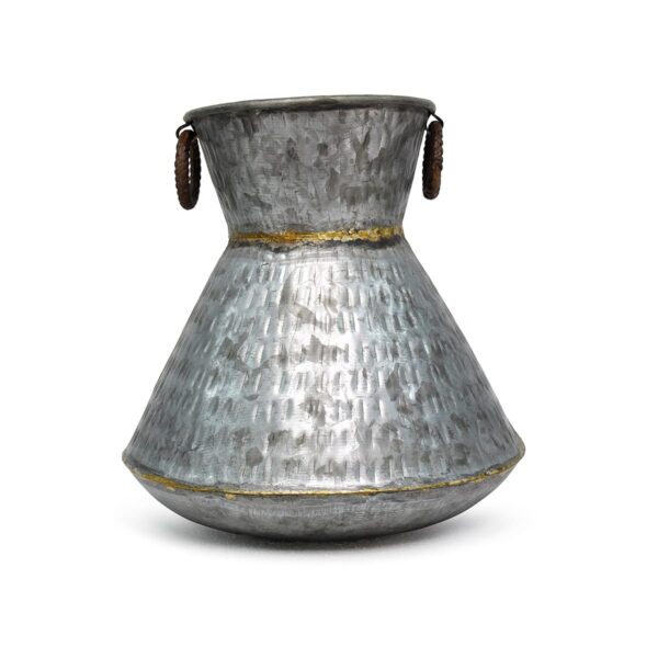 Bottle servive bucket.