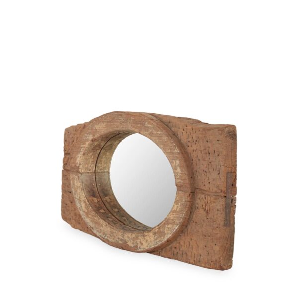 Décoration avec miroirs.