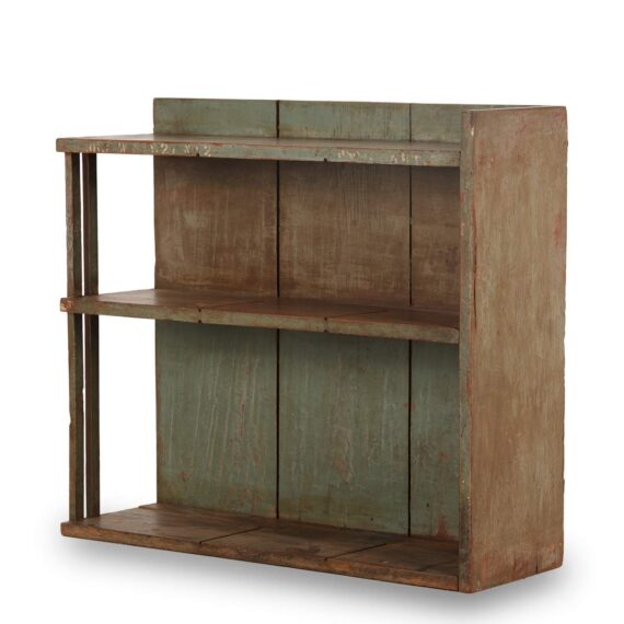 Estantería antigua de madera.