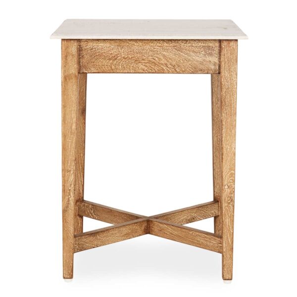 Table carrée.