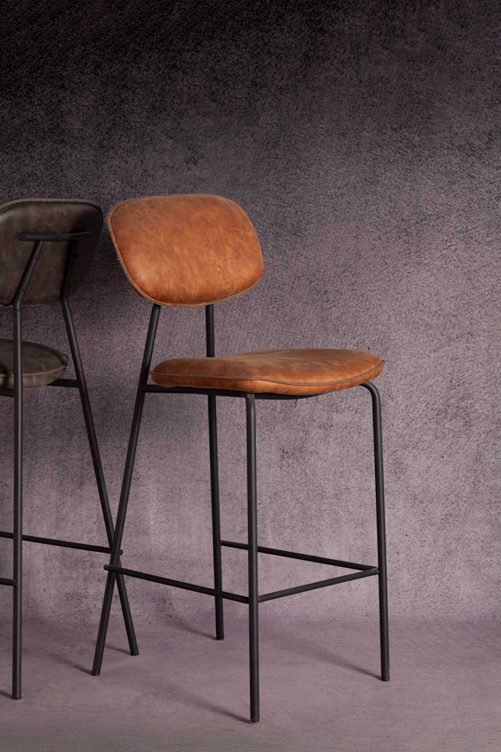 Upholstered stools Samay.